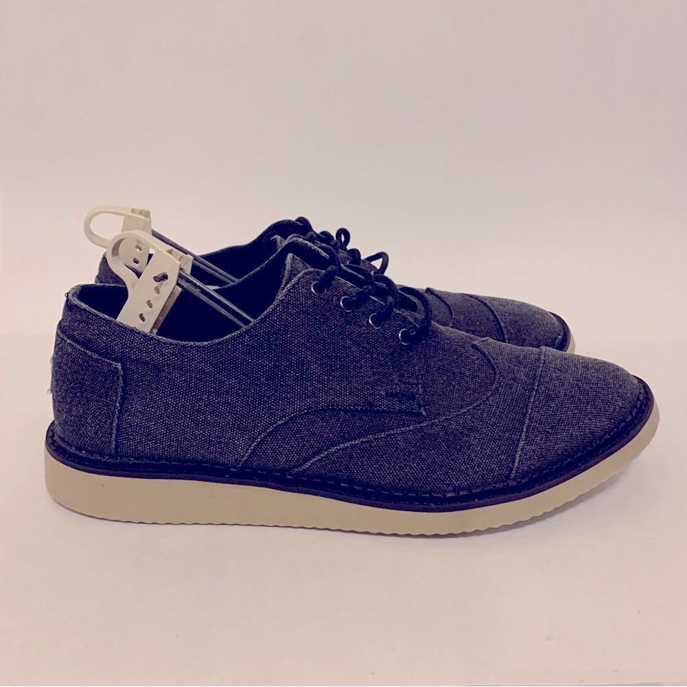 TOMS - Picture 5 of 7